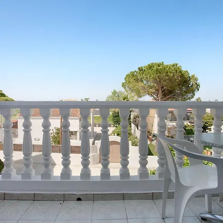 Apartment Paradise Standard 3